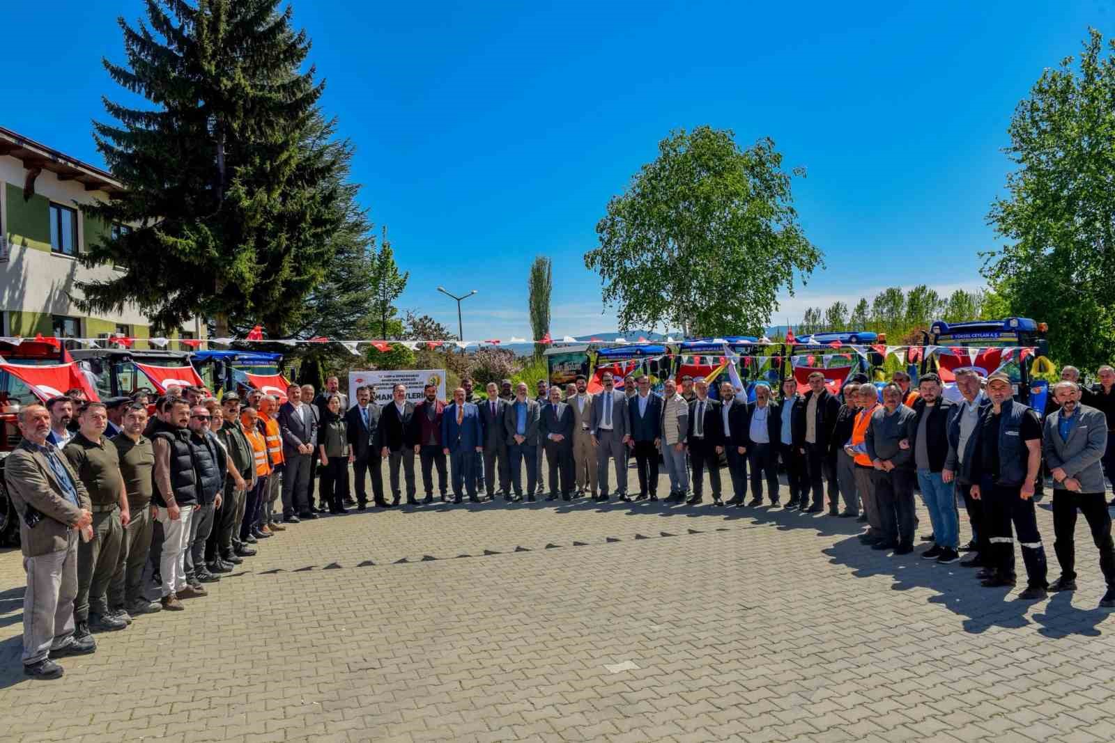 kastamonuda yuzde 20 hibeli makine ve ekipmanlar ciftcilere teslim edildi elv3lWO7