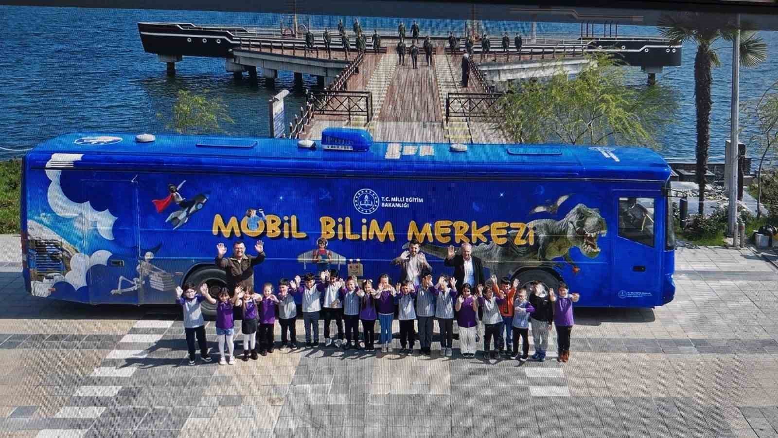 mobil bilim merkezinin ilk duragi samsun f2wgGjLF