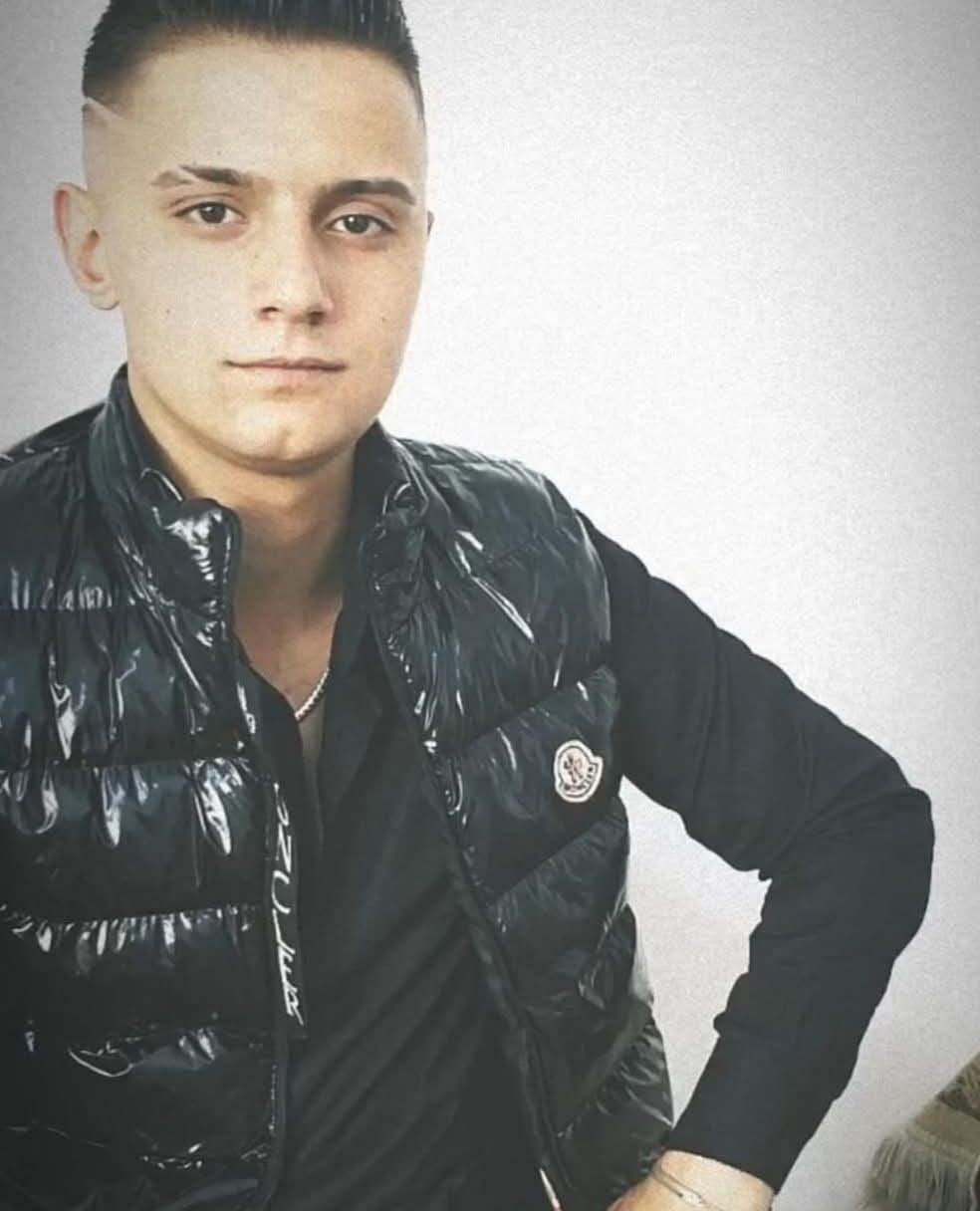 otomobil ile carpisan motosikletin surucusu oldu Kwfvp7zl