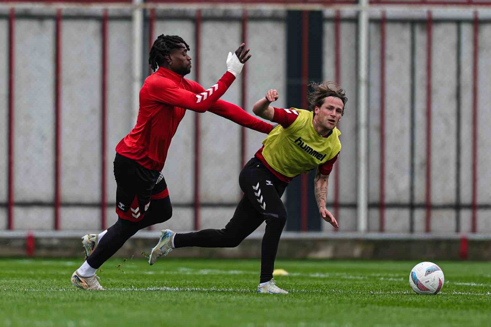 samsunspor antalyaspor karsisinda kotu gidisata dur demek istiyor yeZ4tF1Z