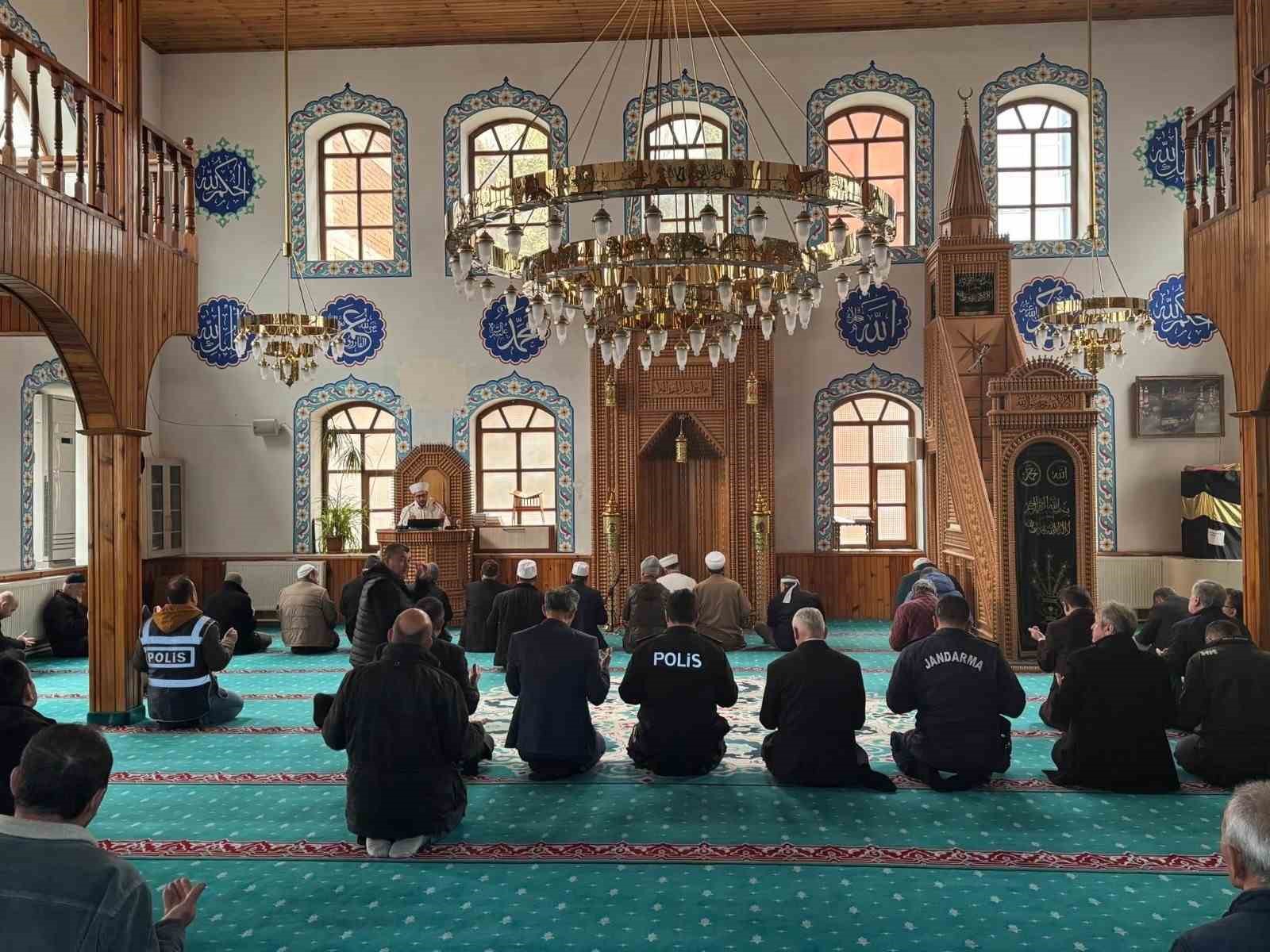 sehit polis memurlari icin mevlit okutuldu