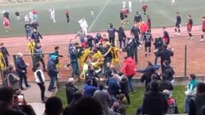 termede futbol musabakasi kavgayla sonlandi ihiANpUd