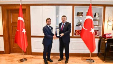 trabzon buyuksehir belediyesine ulasimda aklin yolu odulu JGNR5XM8
