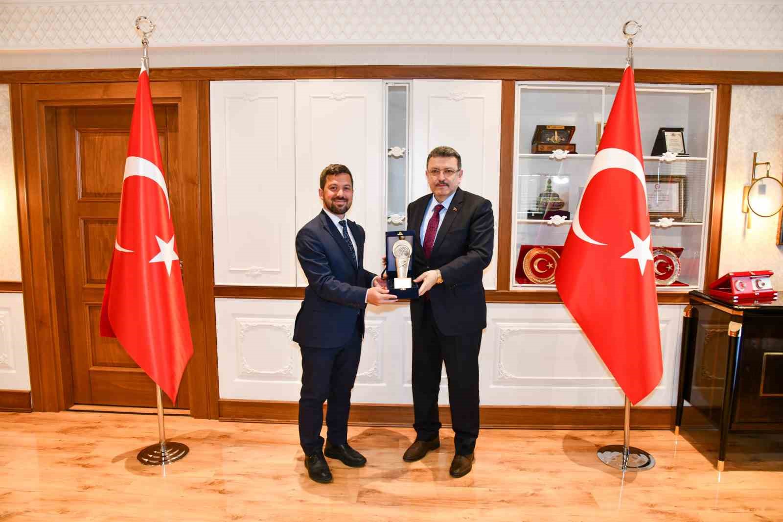 trabzon buyuksehir belediyesine ulasimda aklin yolu odulu JGNR5XM8
