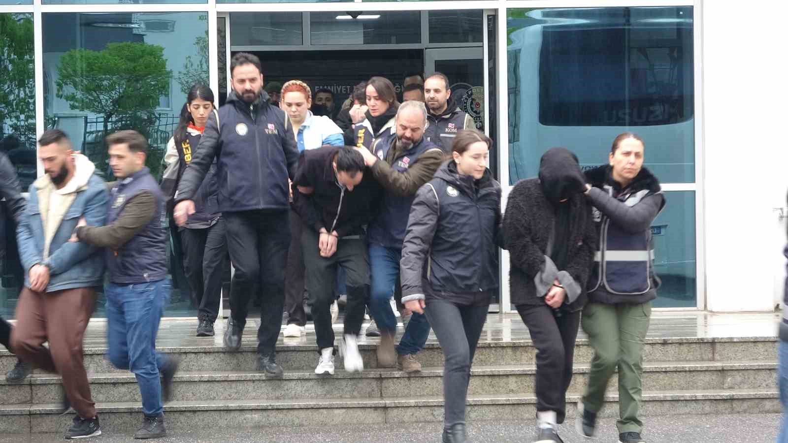 trabzon merkezli 23 ilde 9 milyarlik yasa disi bahis ve dolandiricilik operasyonu n9gHSvFS