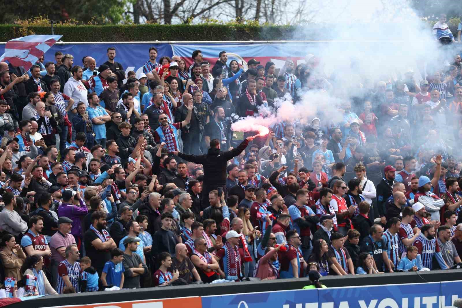 trabzonspor u19 uefa genclik liginde finale yukseldi wb8se3U1