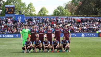 trabzonsporun gencleri finalde barcelonaya karsi 916hfveL