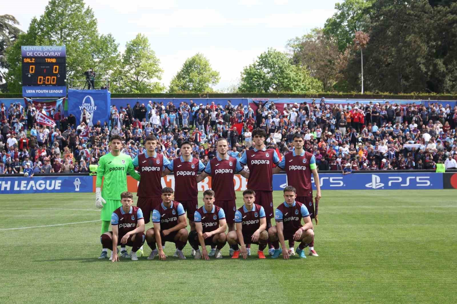 trabzonsporun gencleri finalde barcelonaya karsi 916hfveL
