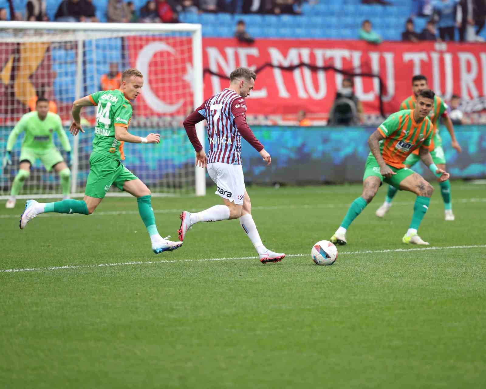 trendyol super lig trabzonspor 4 alanyaspor 3 mac sonucu lrC9nNti