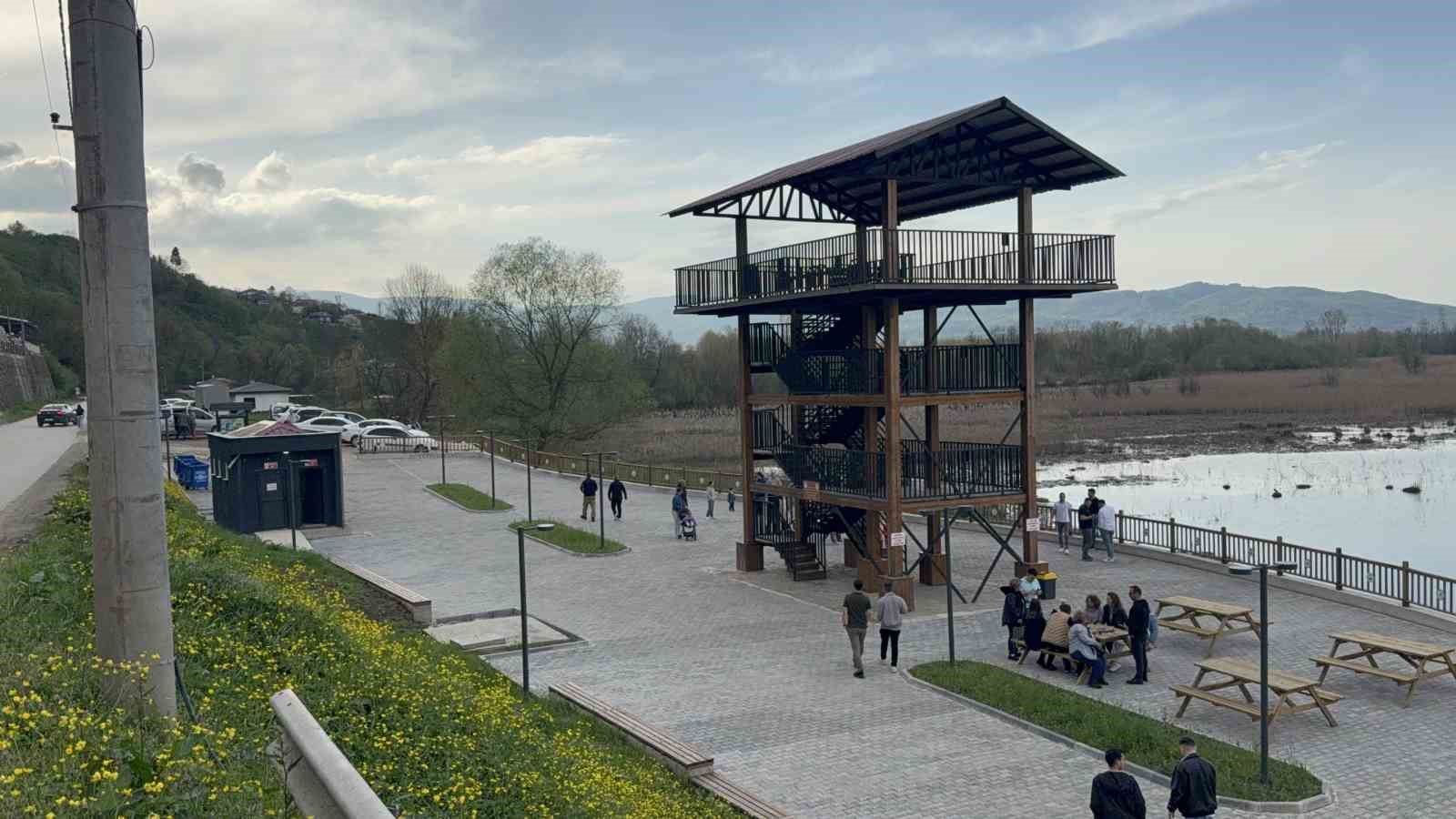 yenilenen efteni golu ziyaretcilerin ilgi odagi oldu sH1BQIEs