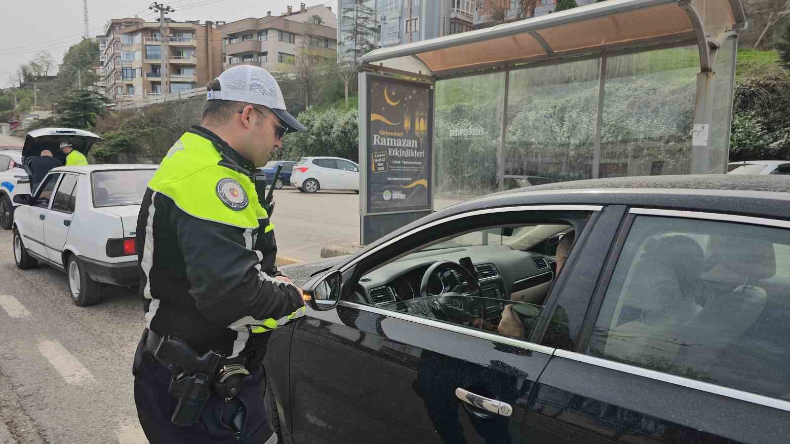 zonguldakta dron destekli kirmizi isik denetimi qkuadCaq