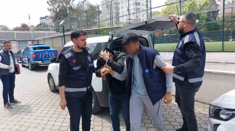 3 kacak gocmeni tasiyan taksi soforu tutuklandi jaJaDfug