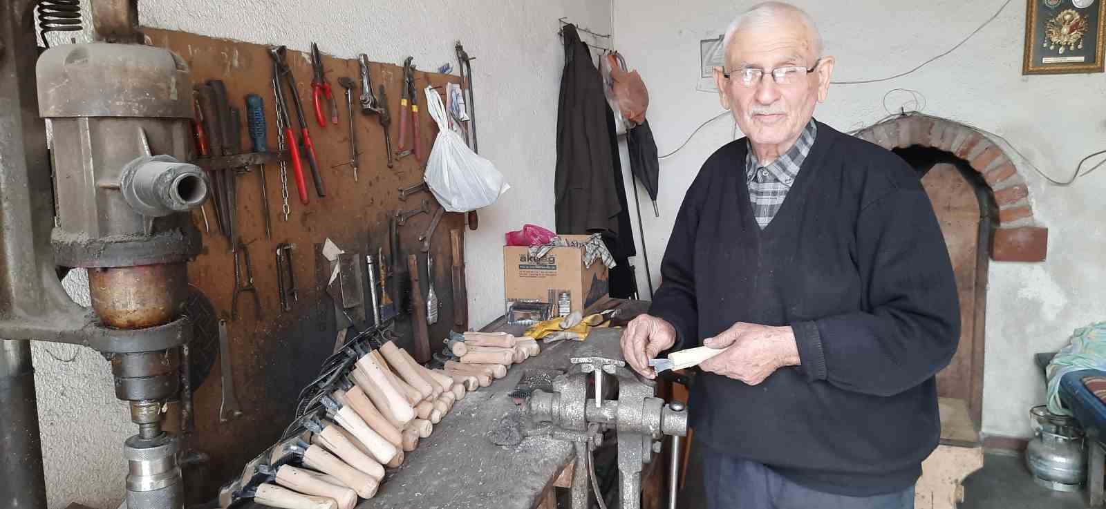 70 yildir hayvan taragi imalati yapiyor nQCGWuE3