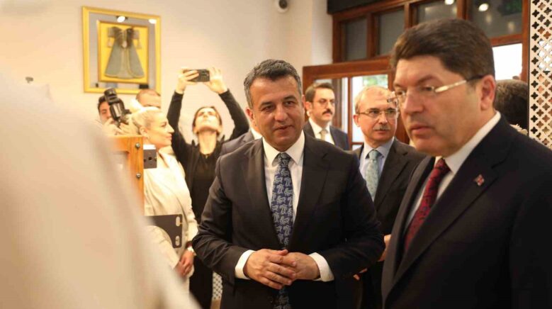 adalet bakani tunc samsunda axFBphRi