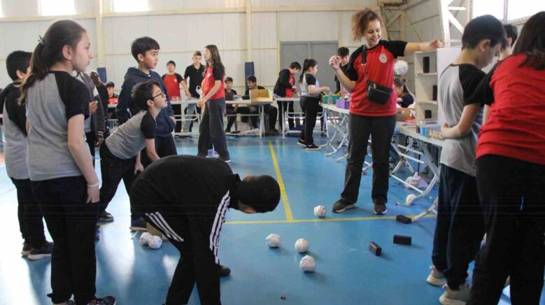 amasyali ogretmenler ogrencileri icin atik malzemelerden 160 cesit oyun tasarladi Ax7LR7Os