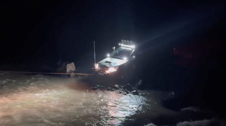 artvinde yamactan duserek yaralanan vatandas kurtarildi AagsIpY6