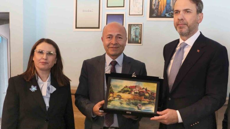 bakan bayraktar baskan cakiri ziyaret etti OluIYvRW