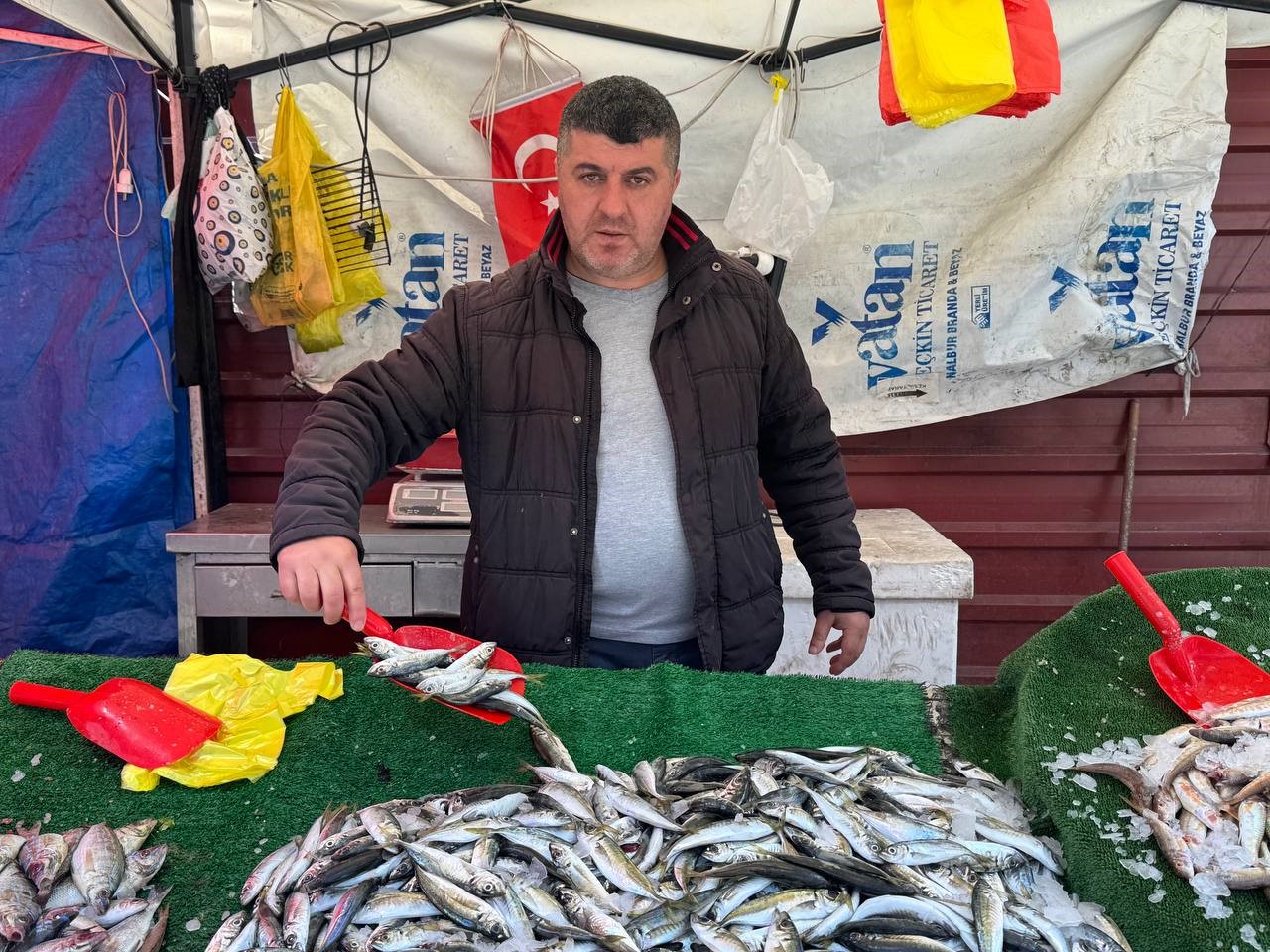 balik sezonu bitmesine ragmen tezgahlarda hareketlilik suruyor vqlQidFm
