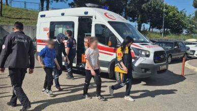 bartinda 17 ogrenci yedikleri sekerlemeden zehirlendi 3Z9s3QDK