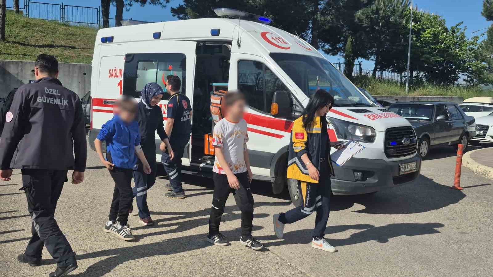 bartinda 17 ogrenci yedikleri sekerlemeden zehirlendi 3Z9s3QDK