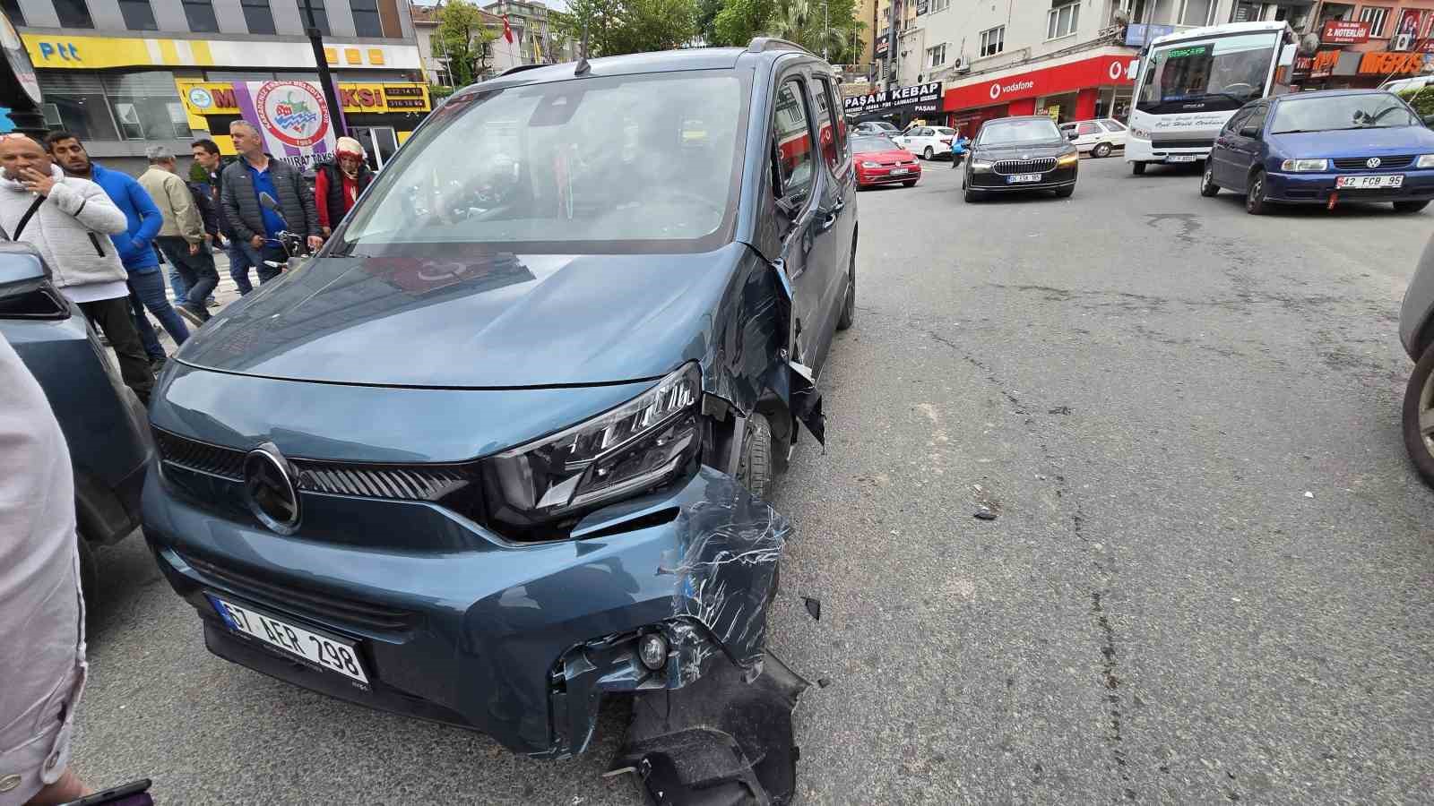beton mikseri ile hafif ticari arac carpisti