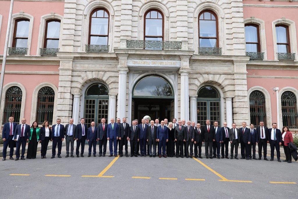 beun universite hastaneleri birligi dernegi uhbd genel kurul toplantisinda yerini aldi TsDlcjUE