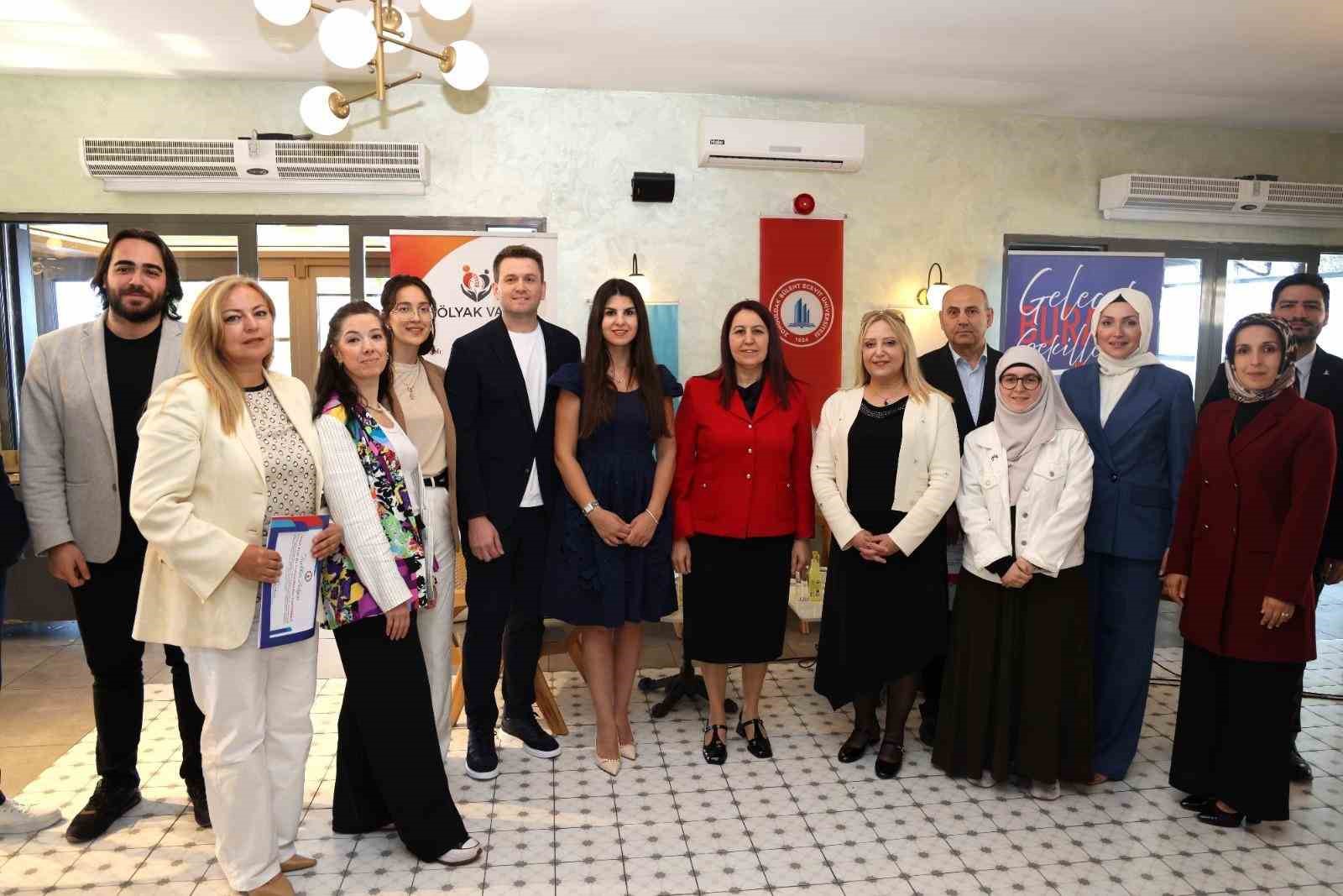 beunda 5 soru 5 cevap bilim soylesileri programi colyakla yasam alt basligiyla gerceklestirildi