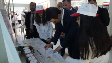 bilim fuarinda ogrencilerin hazirladigi projeler ilgi gordu MDJUEq3L