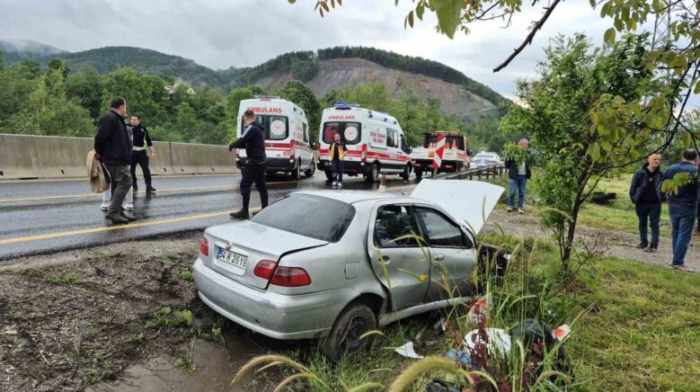 bolu daginda otomobil kanala uctu 3 yarali ayelOrL6