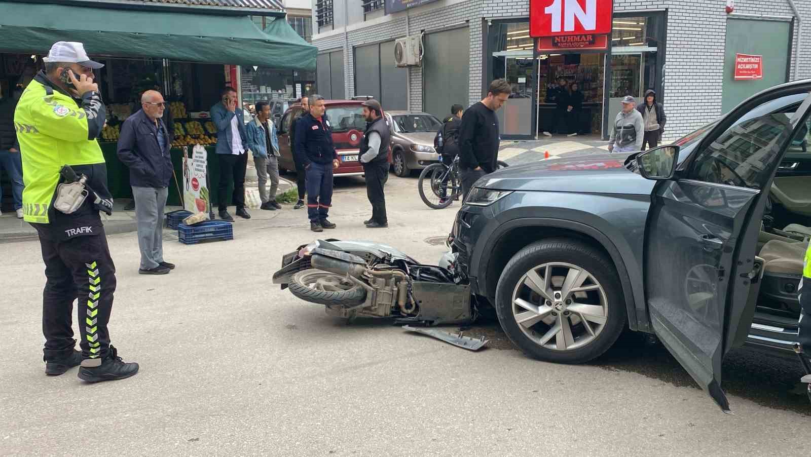 boluda cip ile motosiklet carpisti 1 yarali