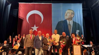 caycumada bizden bize turkuler konseri yapildi xGkdXw1K