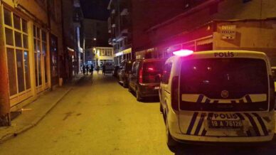 corumda yasli kadin evinde olu bulundu N8pFwAuN