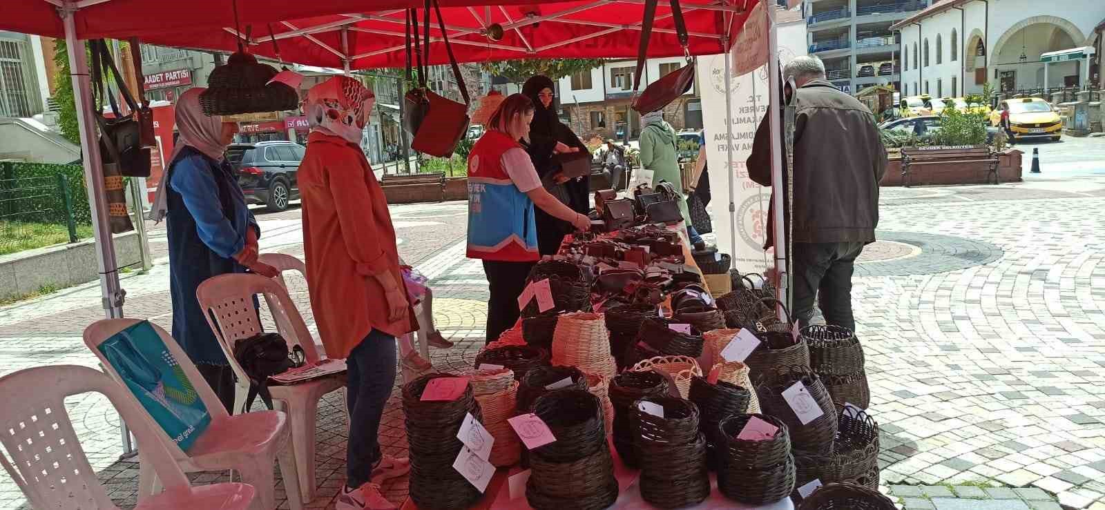 devrekte anneler gunu alisveris festivali ilgi gordu 1GC5RjI9