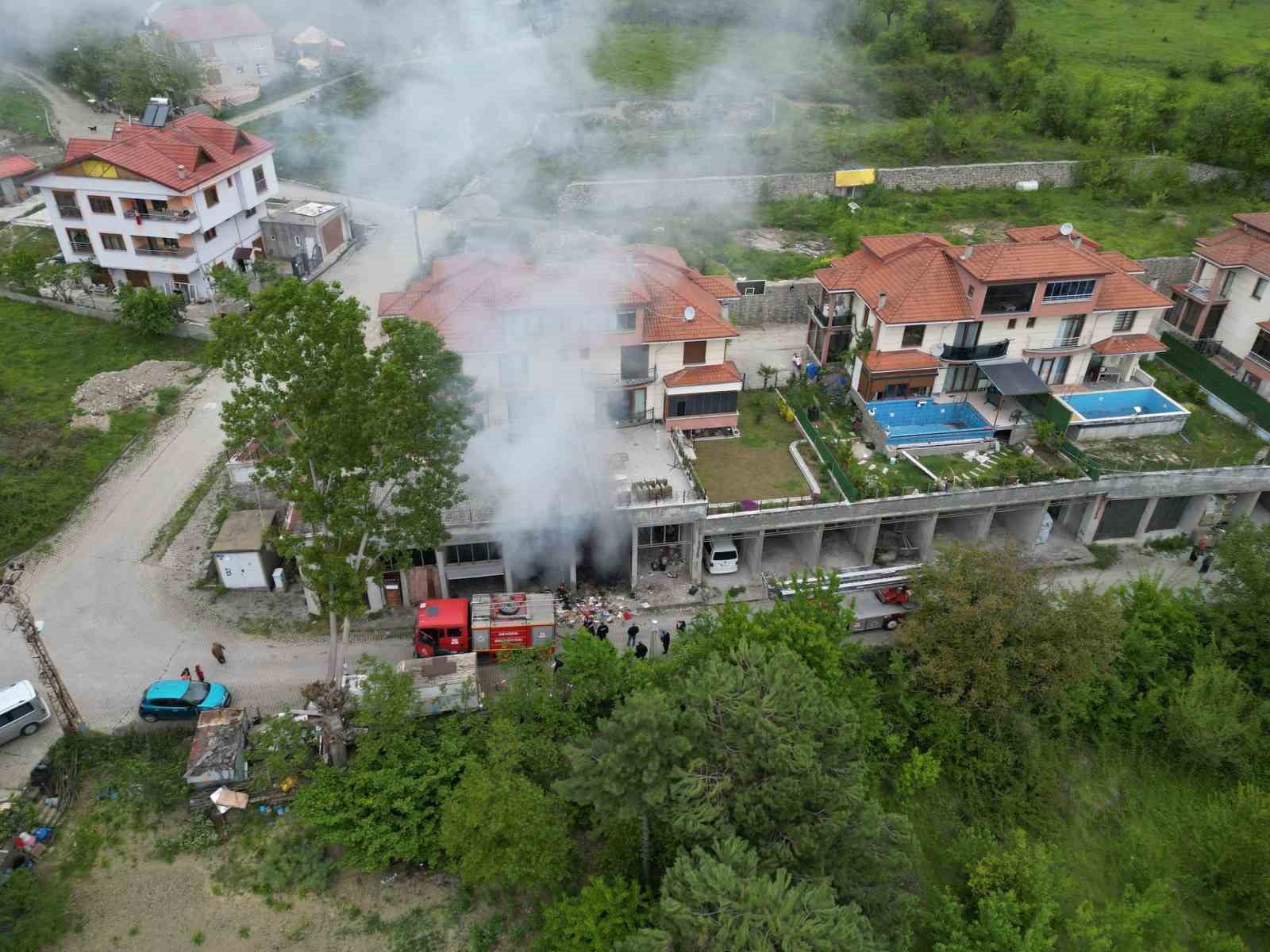 devrekte depo yangini u3HEzOLW