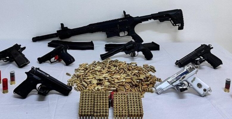 evden cephanelik cikti 4 supheli adliyeye sevk edildi 1jJdnk1v