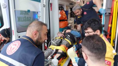 fabrikanin eski dogal gaz tesisinde patlama 3 yarali S7IV4LDV