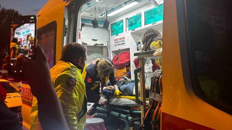 halk otobusu yayaya carpti 1 yarali DHwXed5j