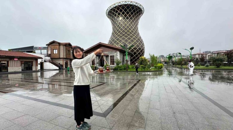japonyali turk cayi demleme ustasi rizede cay demledi SbU2CAYU