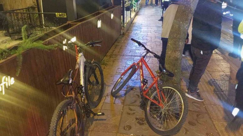 kaldirimda hiz kazaya neden oldu 16 yasindaki cocuk agaca carpti yiyuKIFM