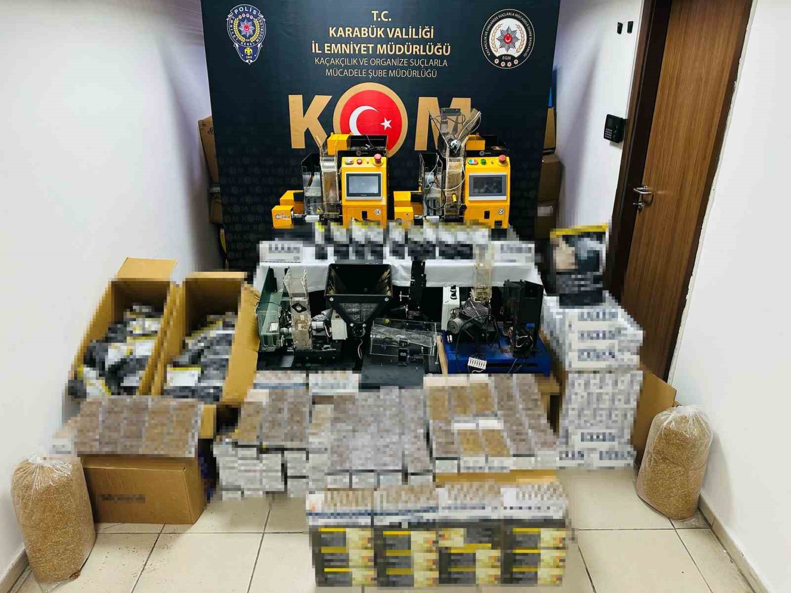 karabukte kacak tutun operasyonunda 36 bin 660 adet makaron ele gecirildi