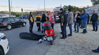 karadeniz ereglide tir ile carpisan motosikletin surucusu hayatini kaybetti 6qcCGE1O