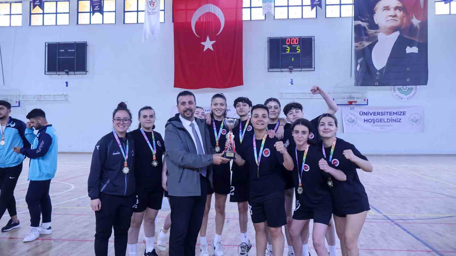 kastamonu universitesi kadin futsal takimi namaglup sampiyon oldu ylLWtZsq
