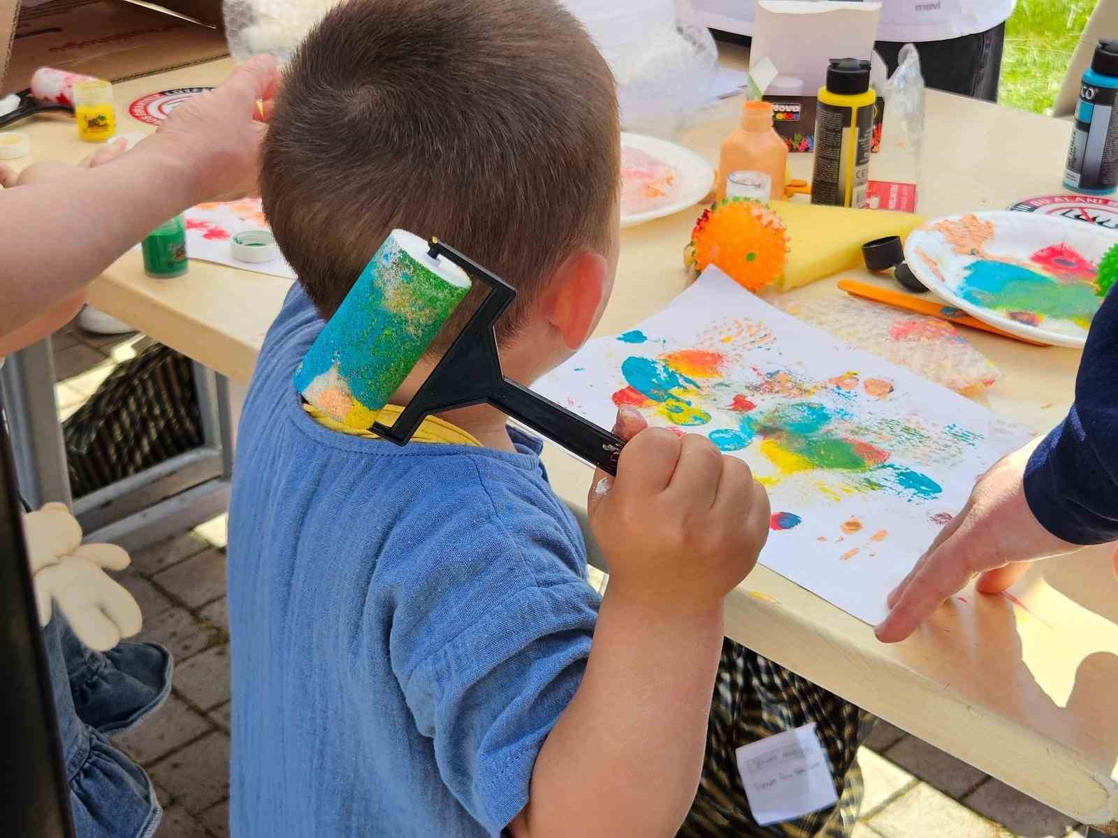 kastamonu universitesinde binden fazla minik cocuk doyasiya eglendi T3KPy9lX