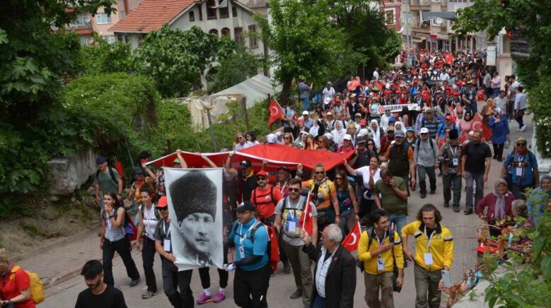 kastamonuda 95 kilometrelik tarihi istiklal yolu yuruyusu icin basvurular basladi K9XWgPQN