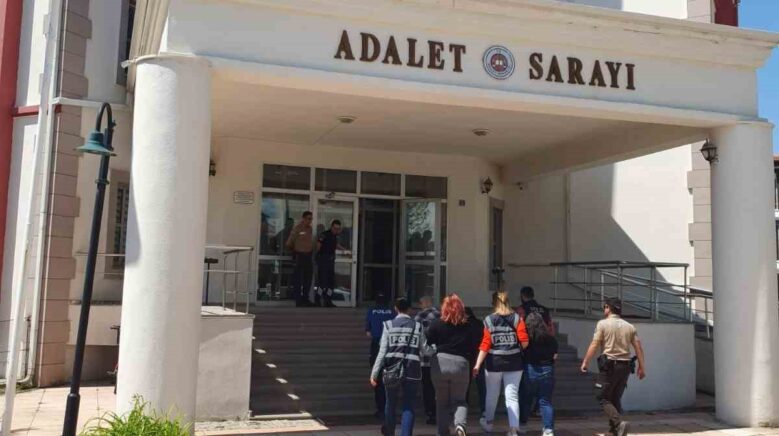 kastamonuda aranan 4 sahis yakalandi dTrz8Hzk