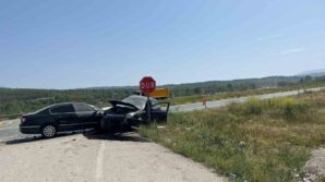 kastamonuda iki otomobil carpisti 4 yarali NhrIZqlK