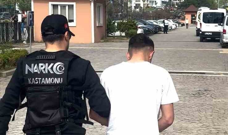 kastamonuda uyusturucuyla yakalanan sahis tutuklandi adlTD3Es