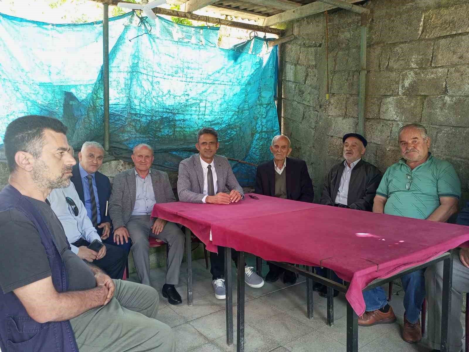 kaymakam kaya koy ziyaretlerinde vatandaslarla bulustu AWDNnKvB