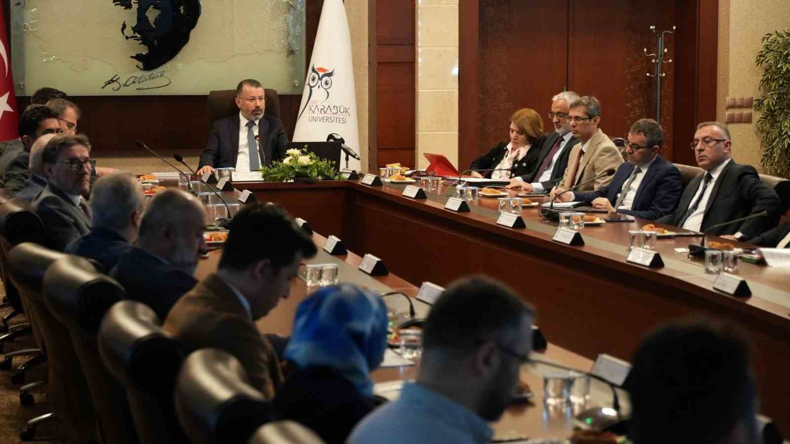 kbu senatosu mayis ayi toplantisinda bilimsel basarilar one cikti