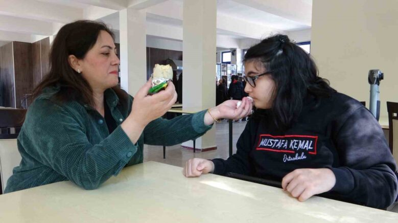 kizinin hayalleri icin engel tanimiyor Ux2WVQWM